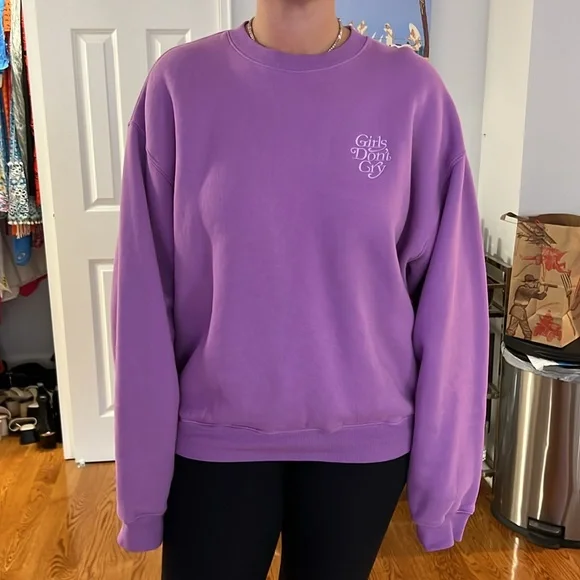 Girls Don't Cry Crewneck (Lavender) M Monaco Crest Crewneck